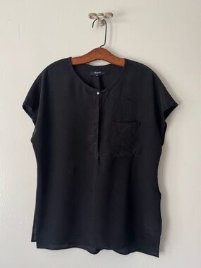 Madewell Hidden Placket Cap Sleeve Black Silk Blouse, Medium